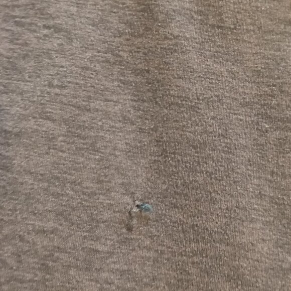 Beyond Yoga Sz M dark brown leggings - Flaws - small hole that was stitched - Picture 7 of 7